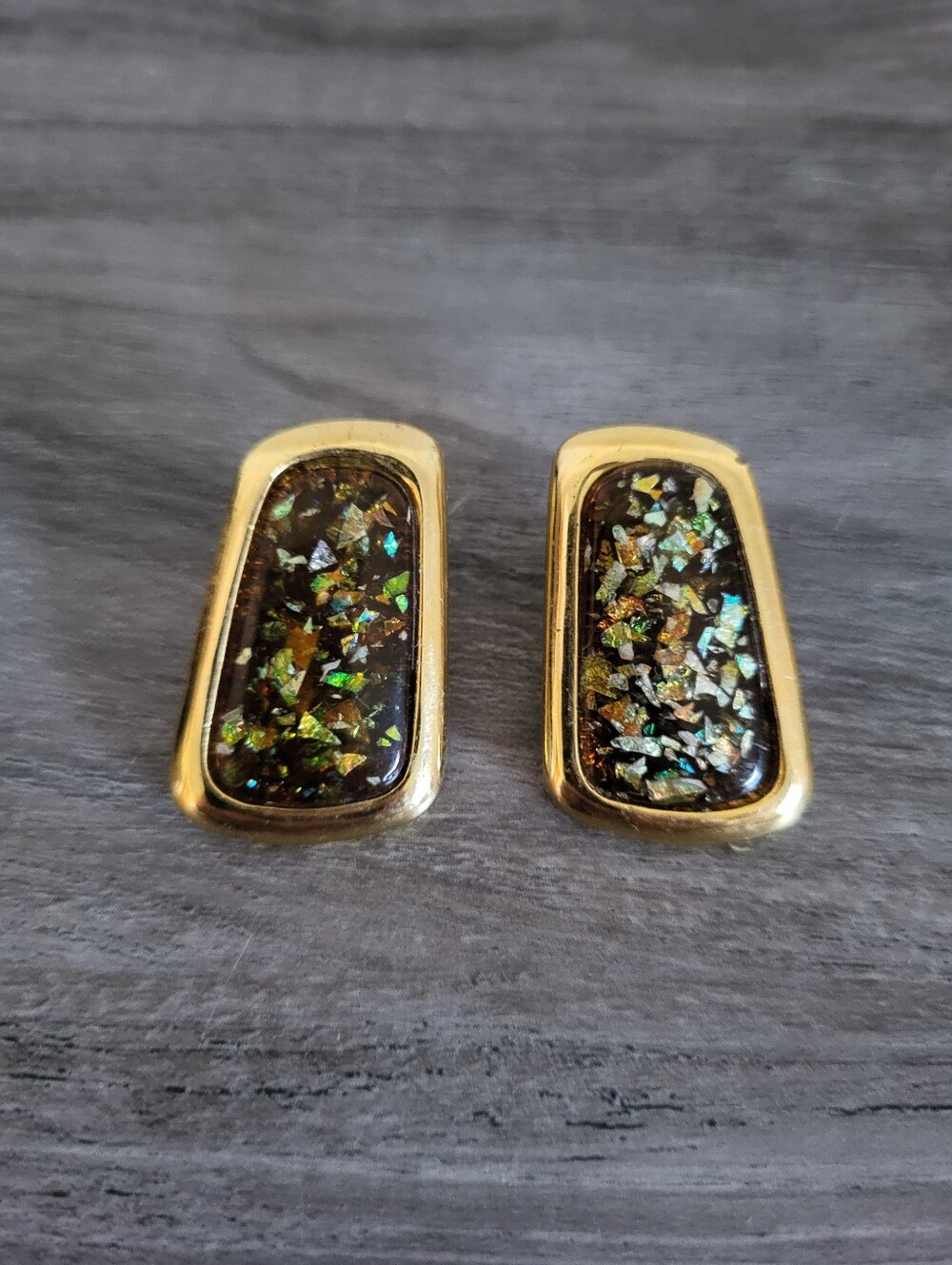 Vintage Gold-Tone Oblong Iridescent Inlay Earrings Post Backs 1980s